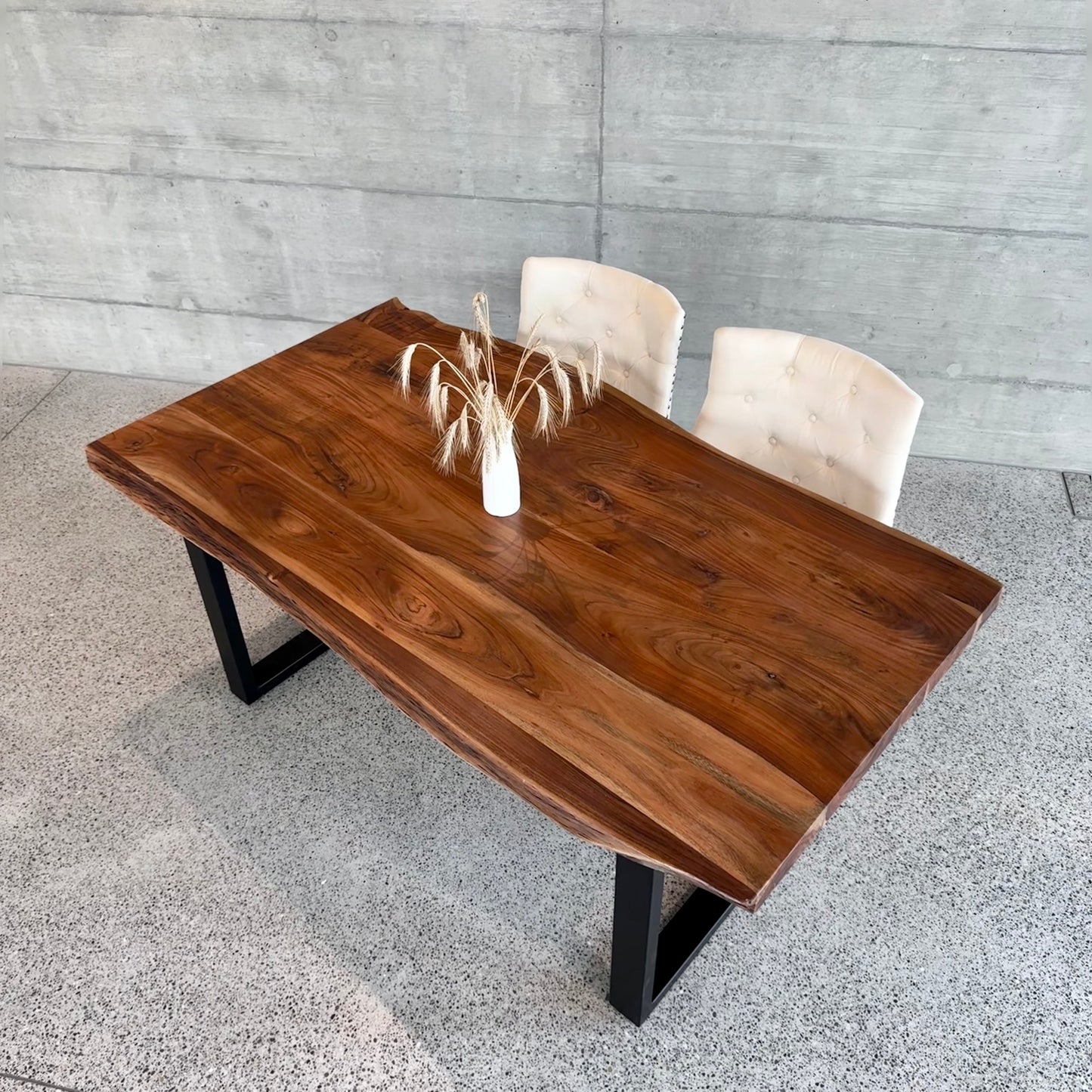 Solid acacia wood table Teramo