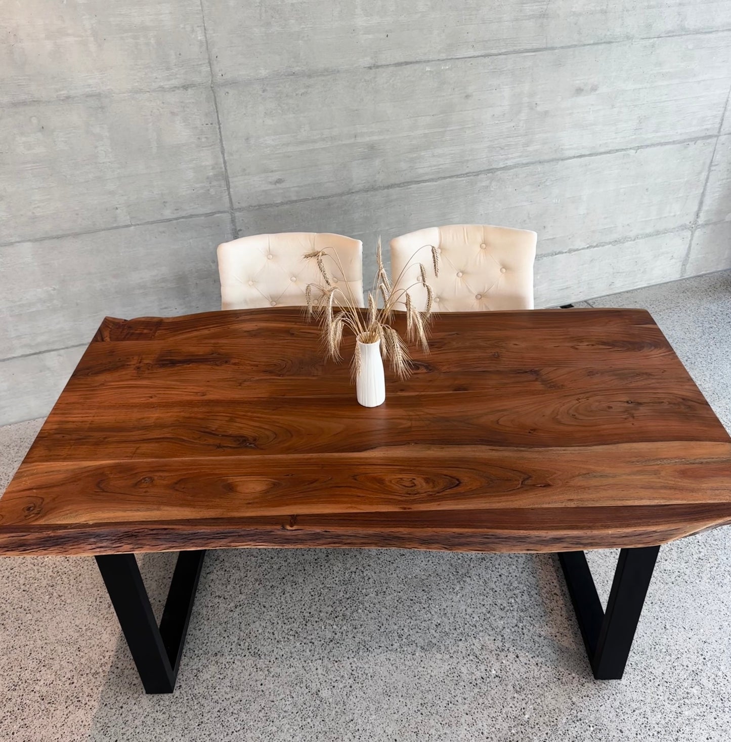 Table à manger en bois d'acacia massif Teramo